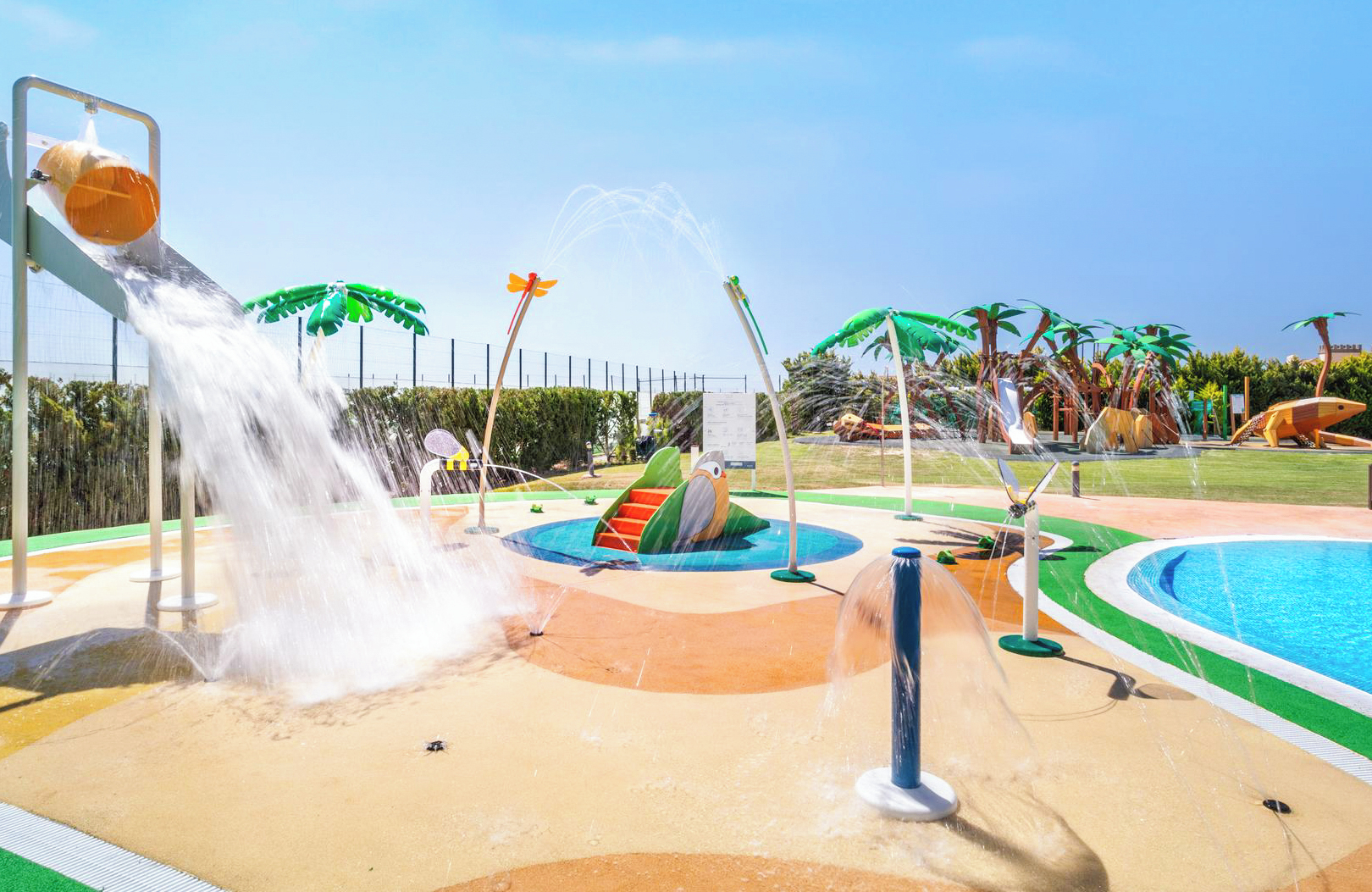 //www.jet2holidays.com/-/media/assets/product images - custom overview groups/alc/melia villaitana - family and the level/alc_71155_melia_villaitana_0524_02_689x448.jpg