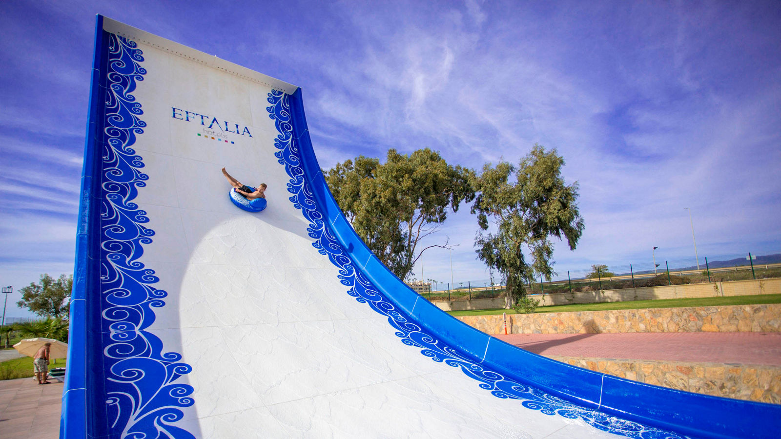 //www.jet2holidays.com/-/media/assets/product images - custom overview groups/ayt/eftalia sol/ayt_89440_eftalia-sol_170726_06_custom-overview-1600-x-900.jpeg