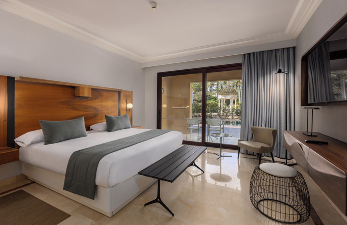 //www.jet2holidays.com/-/media/assets/product images - custom overview groups/lpa/lopesan golf/lpa68507lopesancostamelonerasresortspacasino032205689x448.jpg