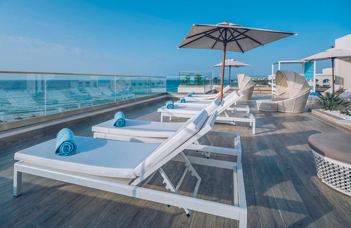 //www.jet2holidays.com/-/media/assets/product images - custom overview groups/nbe/iberostar selection kuriat palace/nbe_91907_iberostar-selection-kuriat-palace_020626_06_custom-overview--689-x-448.jpeg