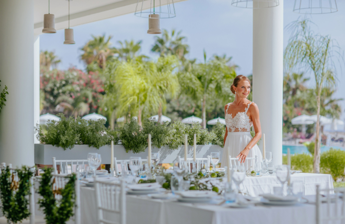 //www.jet2holidays.com/-/media/custom overview images/j2w/hd_louisivimare-wedding-32_1631622057.jpg