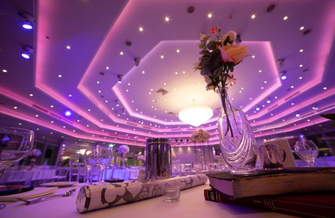 //www.jet2holidays.com/-/media/custom overview images/j2w/st raphaels resort/mn_1236.jpg