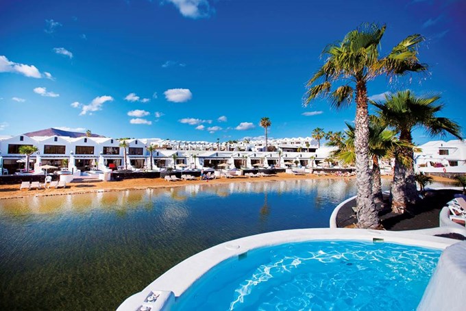 Sands Beach Resort - Costa Teguise Hotels | Jet2holidays
