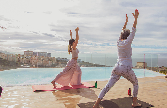 //www.jet2holidays.com/-/media/assets/mynd adeje co images/tfs_83519_mynd_adeje_0423_03.jpg