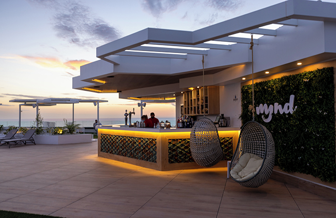 //www.jet2holidays.com/-/media/assets/mynd adeje co images/tfs_83519_mynd_adeje_0423_05.jpg