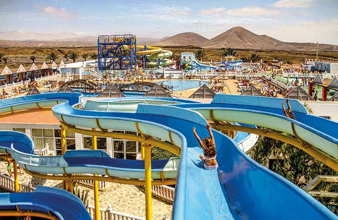 //www.jet2holidays.com/-/media/assets/product images - custom overview groups/ace/aquapark costa teguise/ace_72807_h10_suites_lanzarote_g_wpark_0416_04.jpg