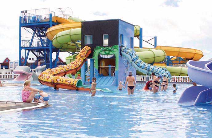 //www.jet2holidays.com/-/media/assets/product images - custom overview groups/ace/aquapark costa teguise/ace_72807_h10_suites_lanzarote_g_wpark_0416_12.jpg