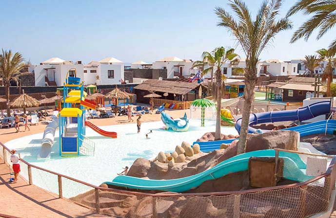 //www.jet2holidays.com/-/media/assets/product images - custom overview groups/ace/hl club playa blanca wp/crop out caption (4).jpg