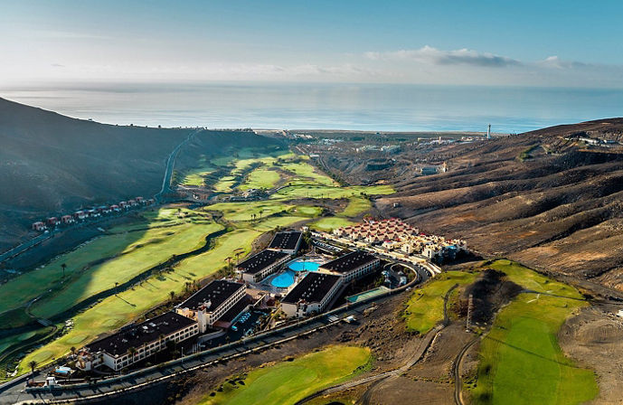 //www.jet2holidays.com/-/media/assets/product images - custom overview groups/fue/livvo jandia golf 150126/fue90590hotellivvojandiagolfwith5roundsofgolfincluded22122503customoverview689x448.jpeg