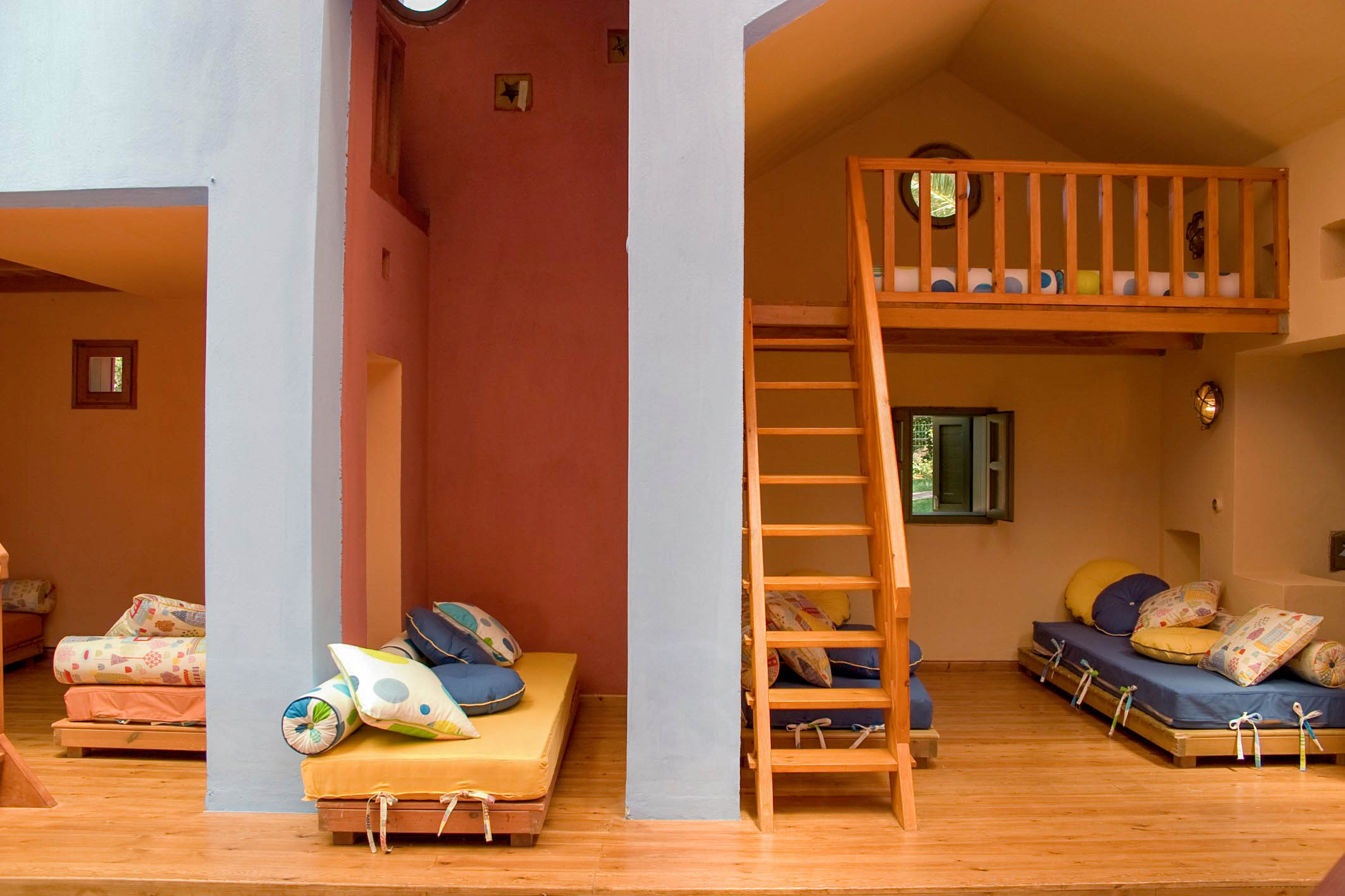 //www.jet2holidays.com/-/media/assets/product images - custom overview groups/her/aquila rithymna beach/her_87894_aquila-rithymna-beach_130326_05.jpg