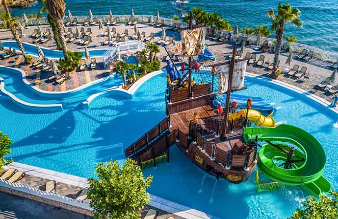 //www.jet2holidays.com/-/media/assets/product images - custom overview groups/her/her70089starbeachvillagewaterpark062216.jpg