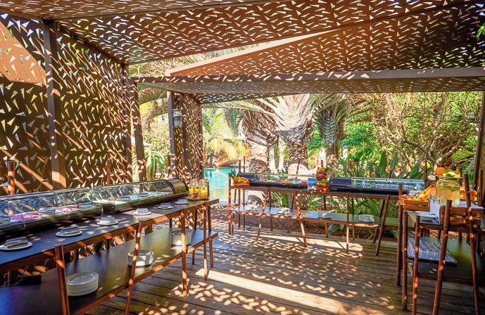 //www.jet2holidays.com/-/media/assets/product images - custom overview groups/lpa/lopesan golf/lpa_82574_lopesan_baobab_resort_0824_01_689x448.jpg