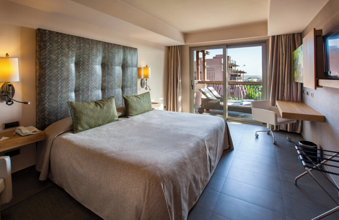 //www.jet2holidays.com/-/media/assets/product images - custom overview groups/lpa/lopesan golf/lpa_82574_lopesan_baobab_resort_1220_19689x448.jpg