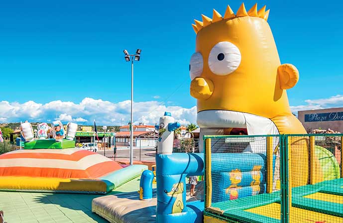 //www.jet2holidays.com/-/media/assets/product images - custom overview groups/mah/aqua centre/mah82974globalesbinimaraquacentrewaterpark032103.jpg