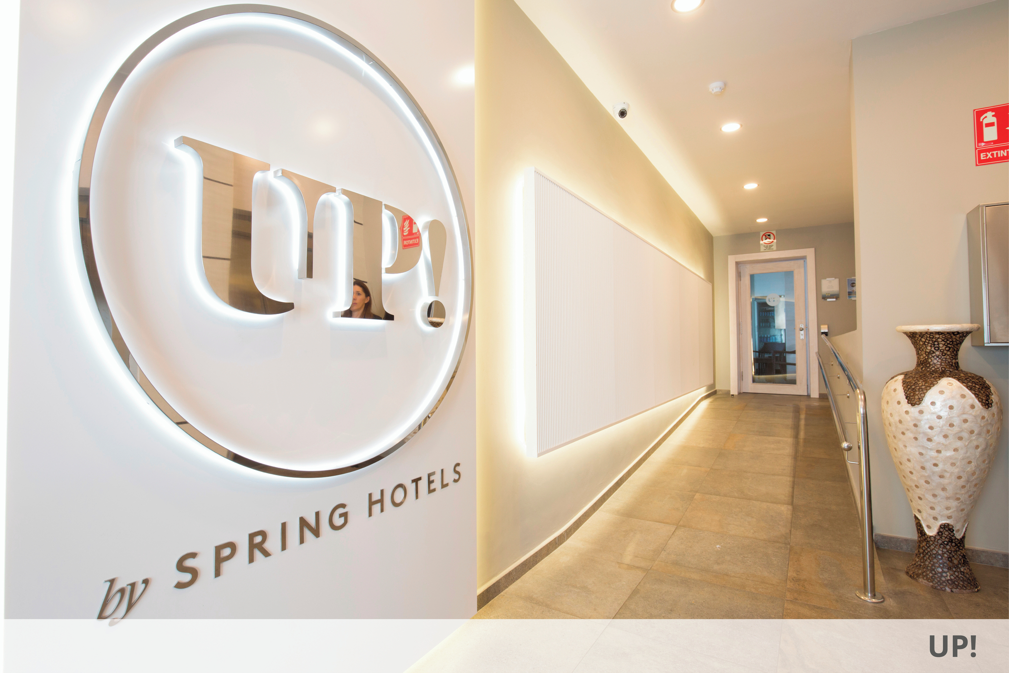 //www.jet2holidays.com/-/media/assets/product images - custom overview groups/tfs/spring arona gran hotel/tfs_204_spring_hotel_arona_grann_0418_24.jpg