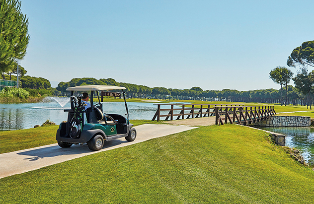 //www.jet2holidays.com/-/media/assets/product images - custom overview groups/turkey/gloria golf/ayt_0_gloria_serenity_resort_with_4_rounds_of_golf_include_0323_689x448_07.jpg