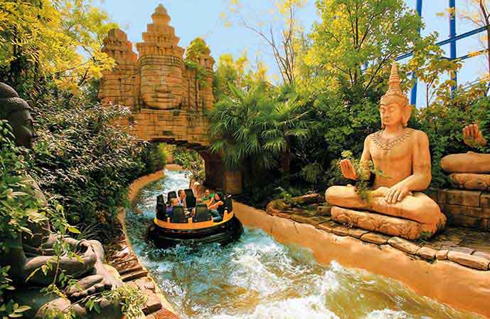 //www.jet2holidays.com/-/media/assets/product images - custom overview groups/vrn/vrn_77523_gardaland_hotel_0221_09.jpg