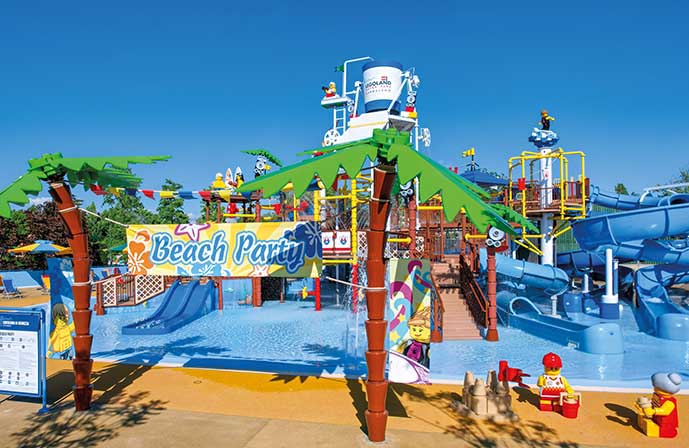 //www.jet2holidays.com/-/media/assets/product images - custom overview groups/vrn/vrn_77523_gardaland_hotel_0721_02.jpg