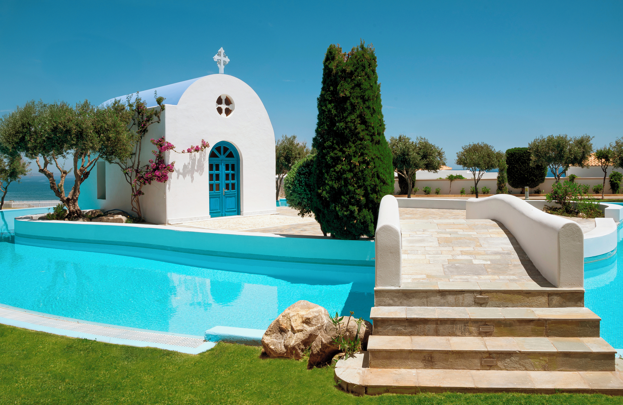 //www.jet2holidays.com/-/media/assets/wedding custom overviews/jet2 weddings images 101025/extra images 171025/rho_70906_atrium_prestige_thalasso_spa_resort_1025_06_689x448.jpg