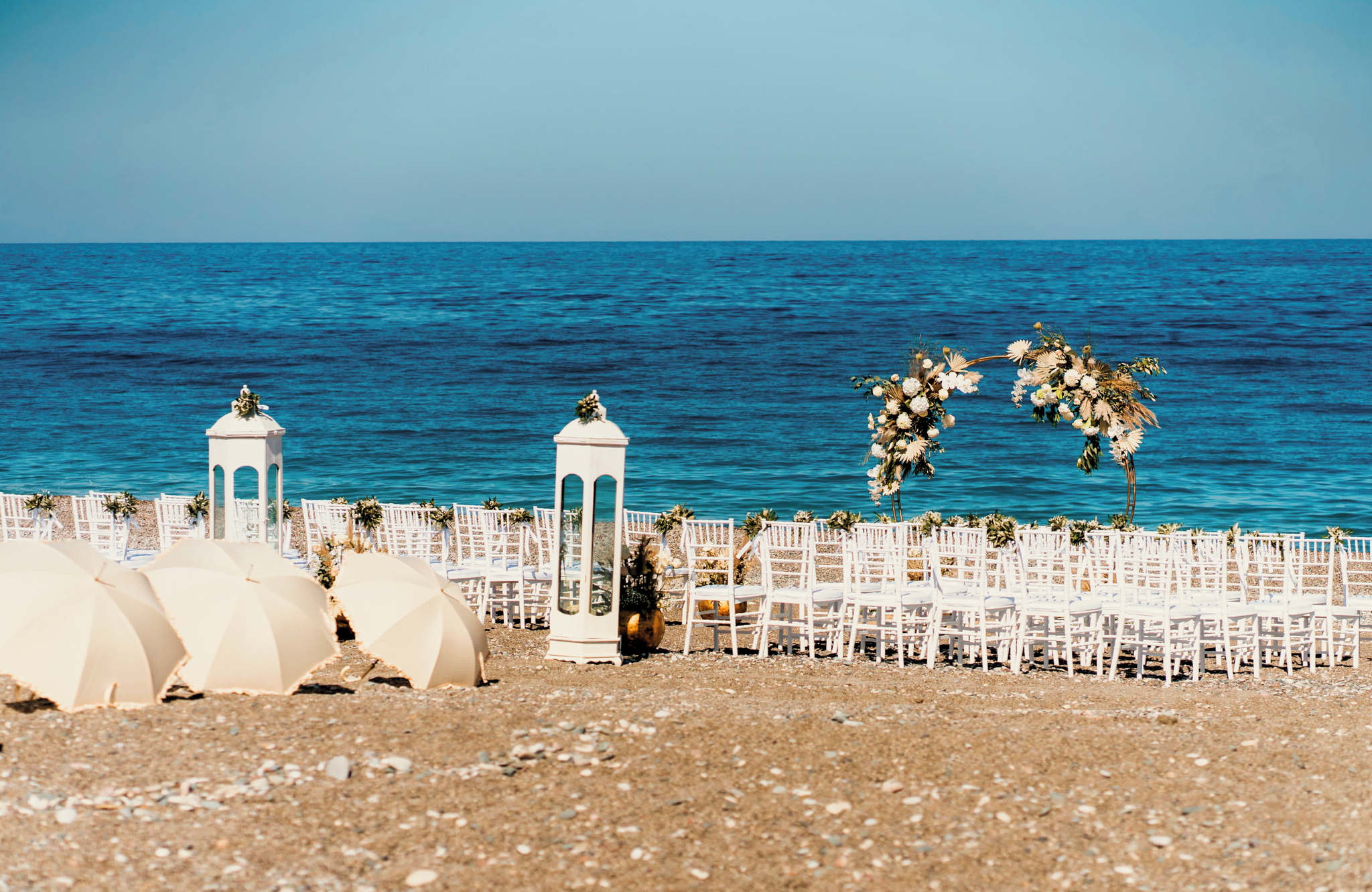 //www.jet2holidays.com/-/media/assets/wedding custom overviews/jet2 weddings images 101025/rho69580atriumpalacethalassosparesortvillas1025jet2weddings05689x448.jpg