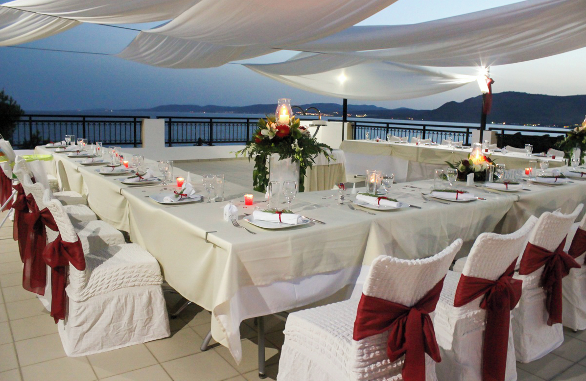 //www.jet2holidays.com/-/media/assets/wedding custom overviews/jet2 weddings images 101025/rho77136mayiaexclusiveresortspa1025jet2weddings01689x448.jpg