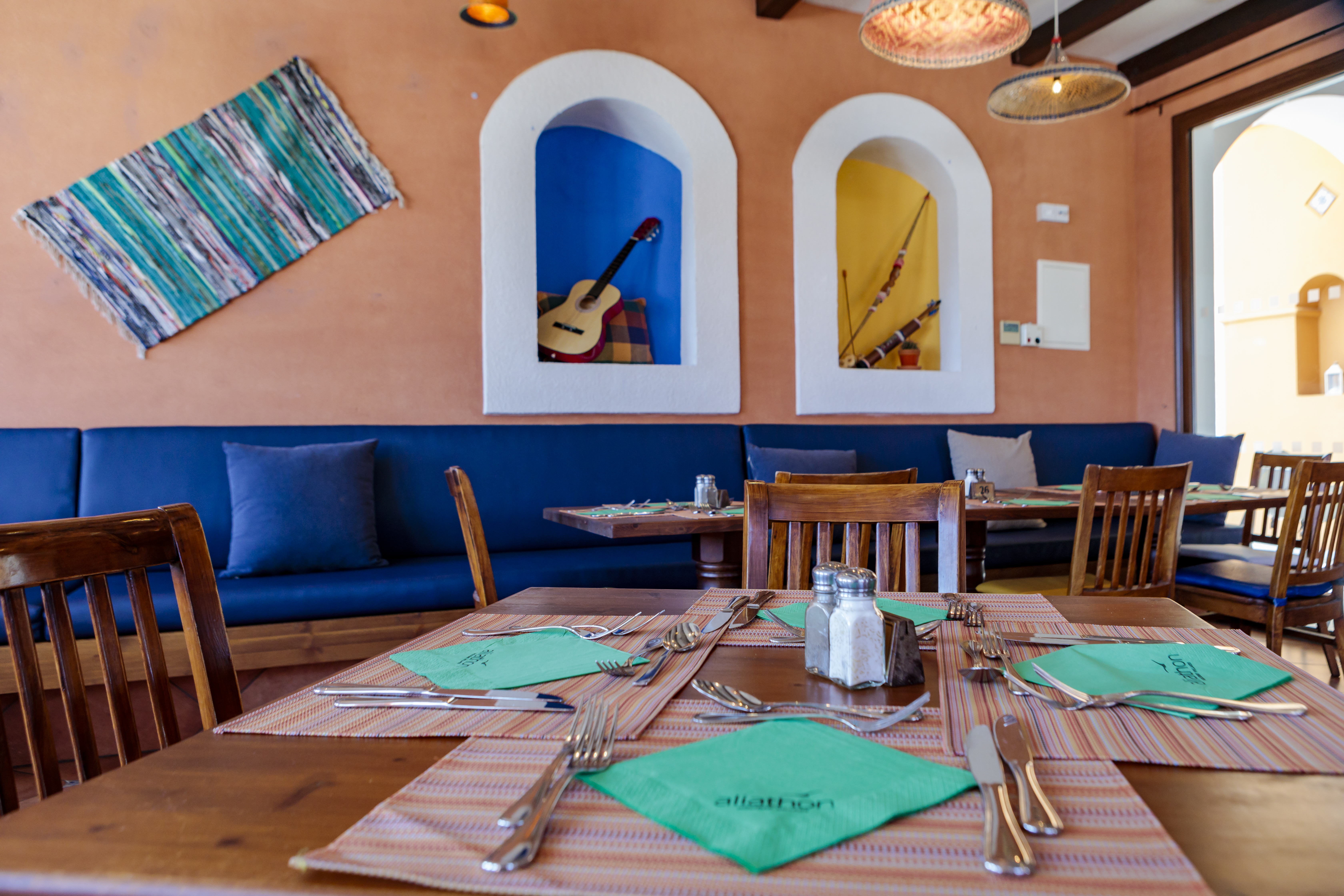 //www.jet2holidays.com/-/media/casa del sol mexican restaurant (2).jpg