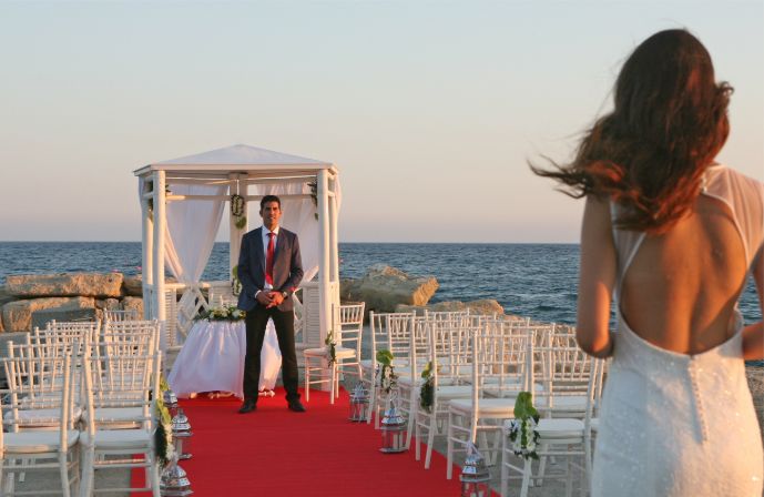 //www.jet2holidays.com/-/media/custom overview images/j2w/amathus/wedding ceremony.jpg