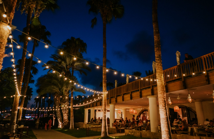 //www.jet2holidays.com/-/media/custom overview images/j2w/annabelle weddings 1.jpg