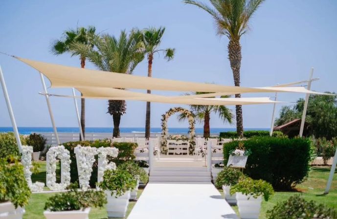 //www.jet2holidays.com/-/media/custom overview images/j2w/asterias beach/golden sands set up.jpg