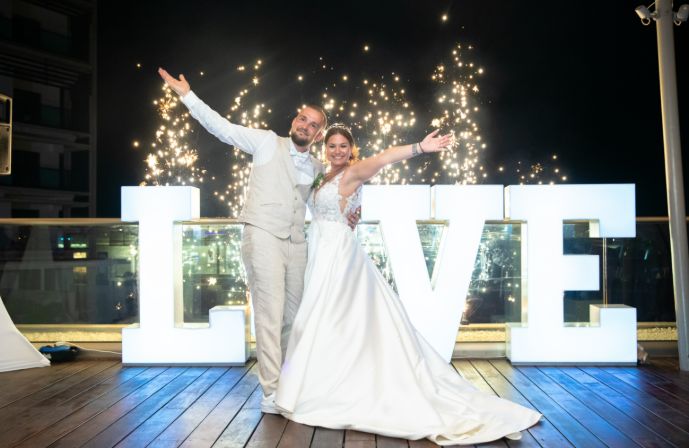 //www.jet2holidays.com/-/media/custom overview images/j2w/asterias beach/jpeg-957.jpg