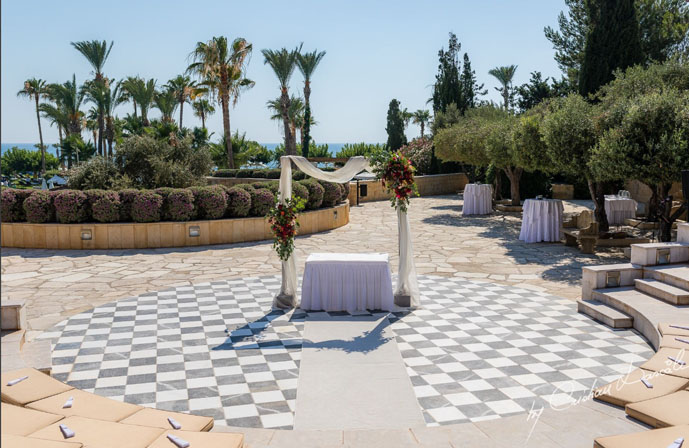//www.jet2holidays.com/-/media/custom overview images/j2w/elysium/j2w_elysium_amphitheatre.jpg
