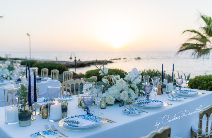 //www.jet2holidays.com/-/media/custom overview images/j2w/elysium/shades of blue seafront venue.jpg