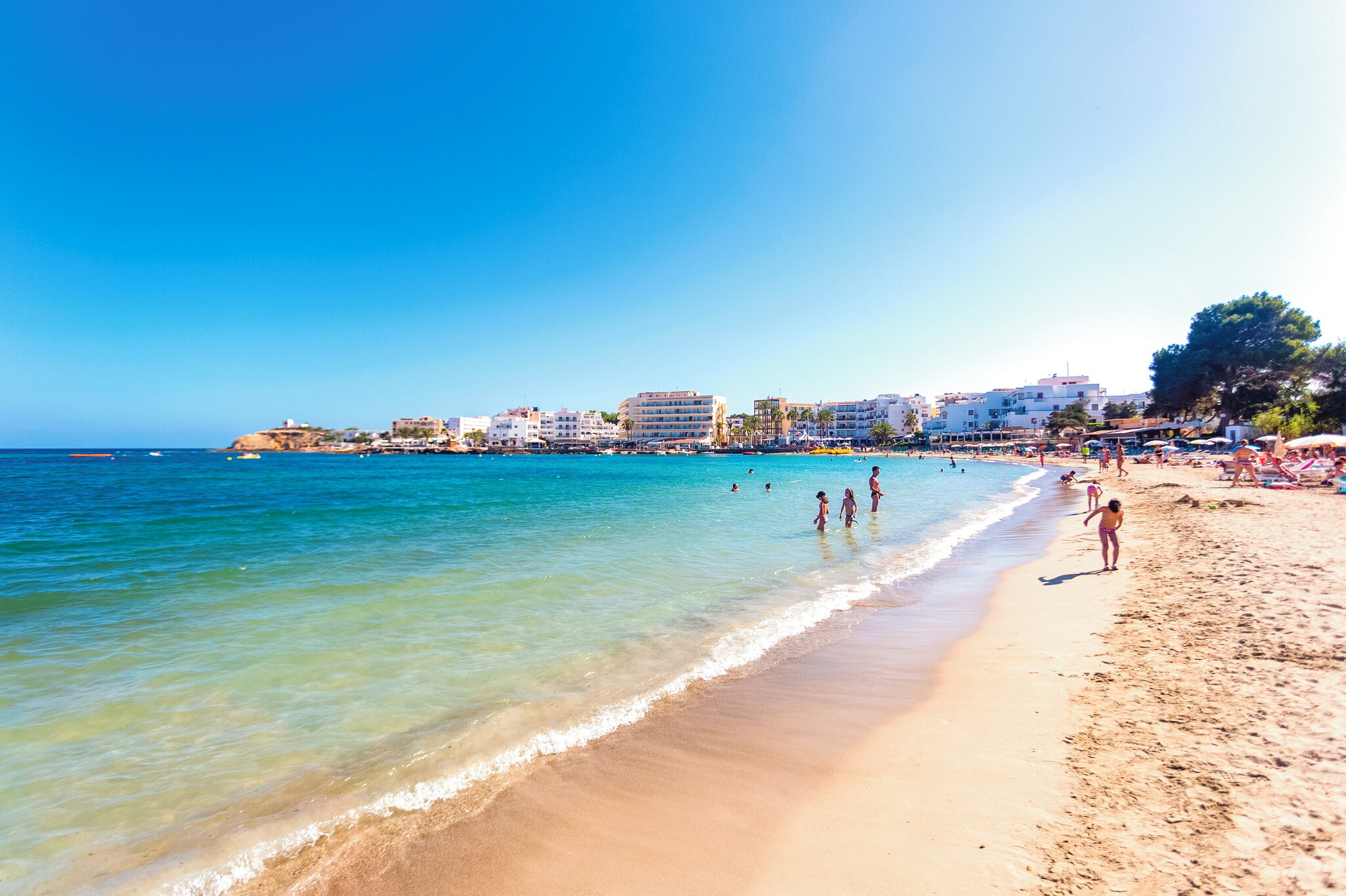 Playa Es Cana Holidays