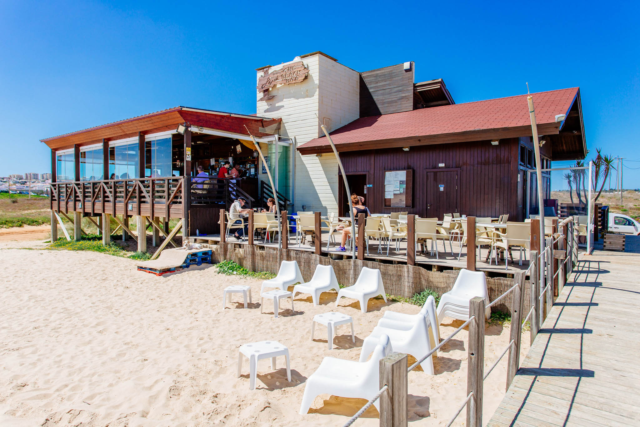 Linda's Bar Meia Praia 