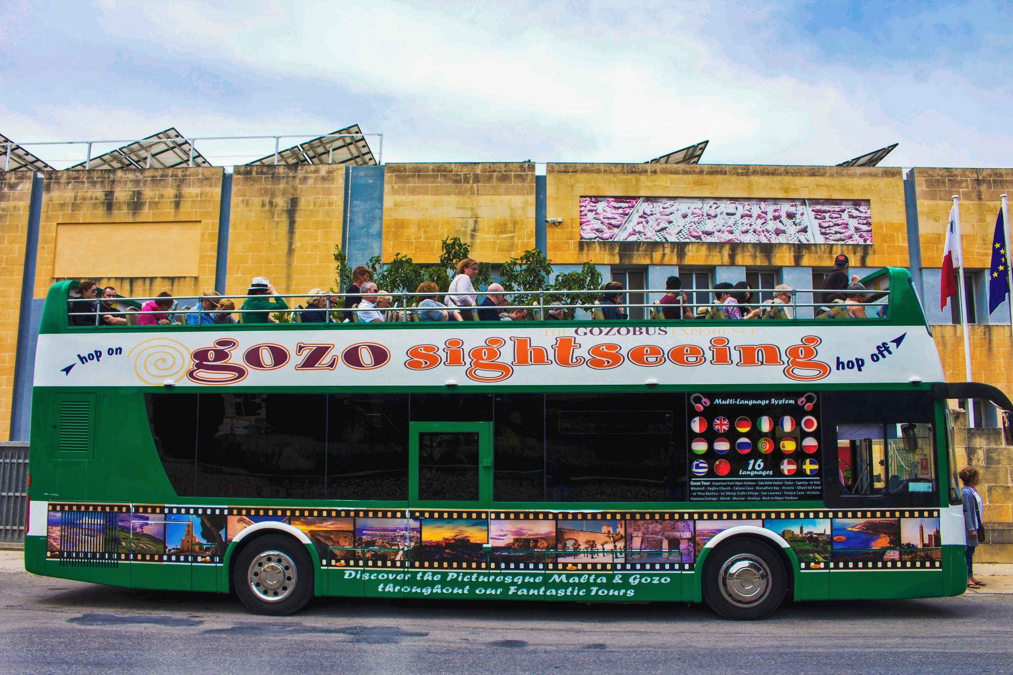 Hop on hop off bus (Malta and Gozo) 2026/2027 | Jet2holidays