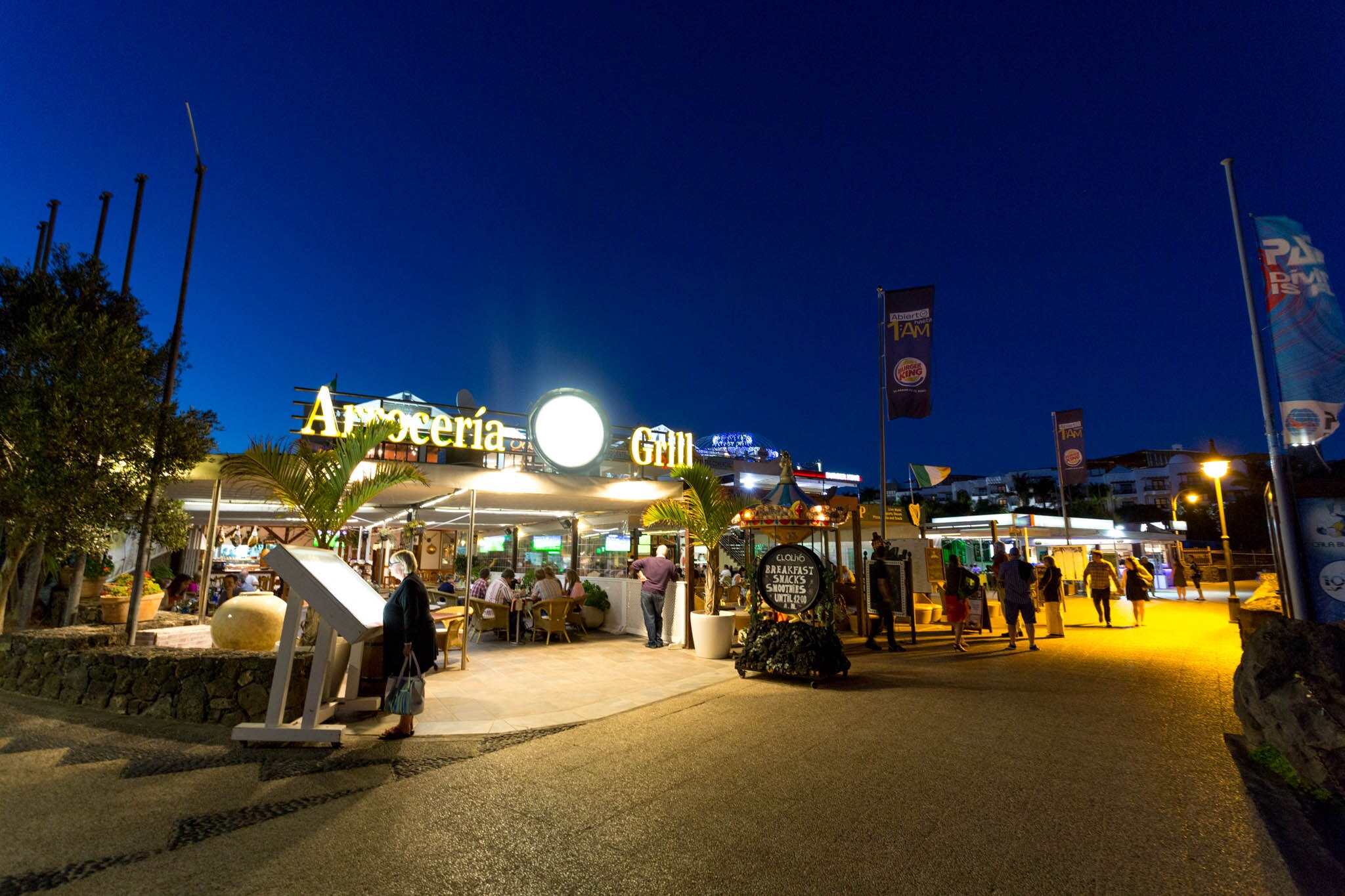 Commercial Centre Papagayo