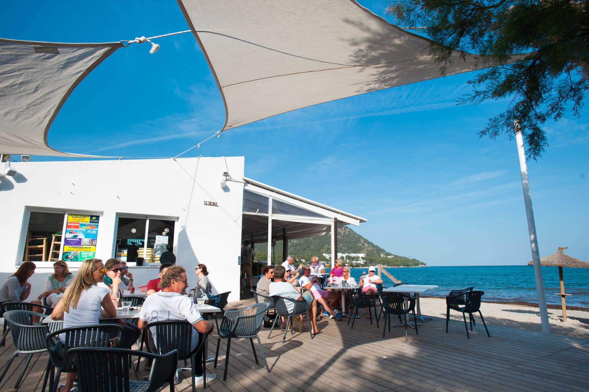 Seafront bars and restaurants