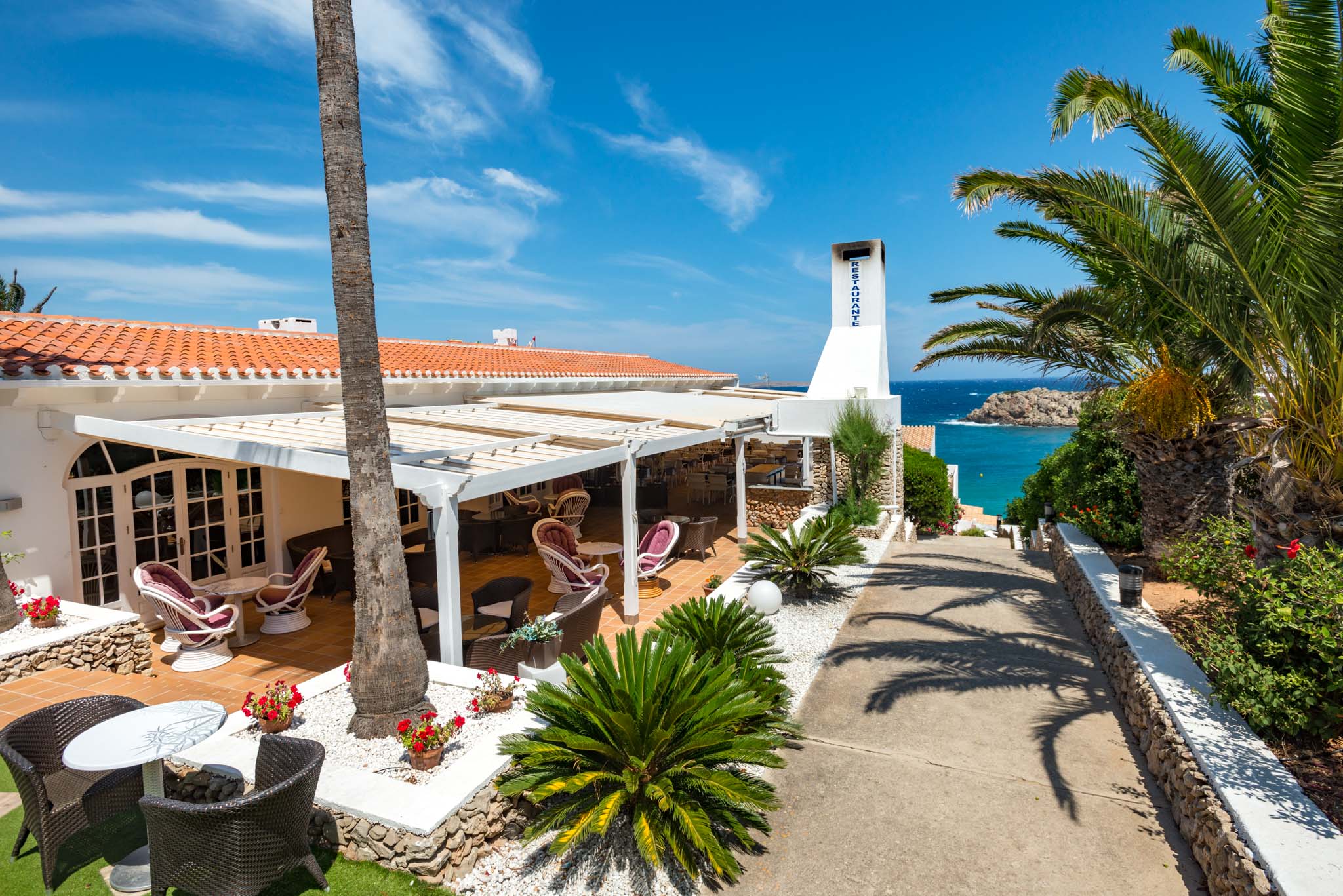 Arenal Den Castell Holidays 2017/2018 Jet2holidays