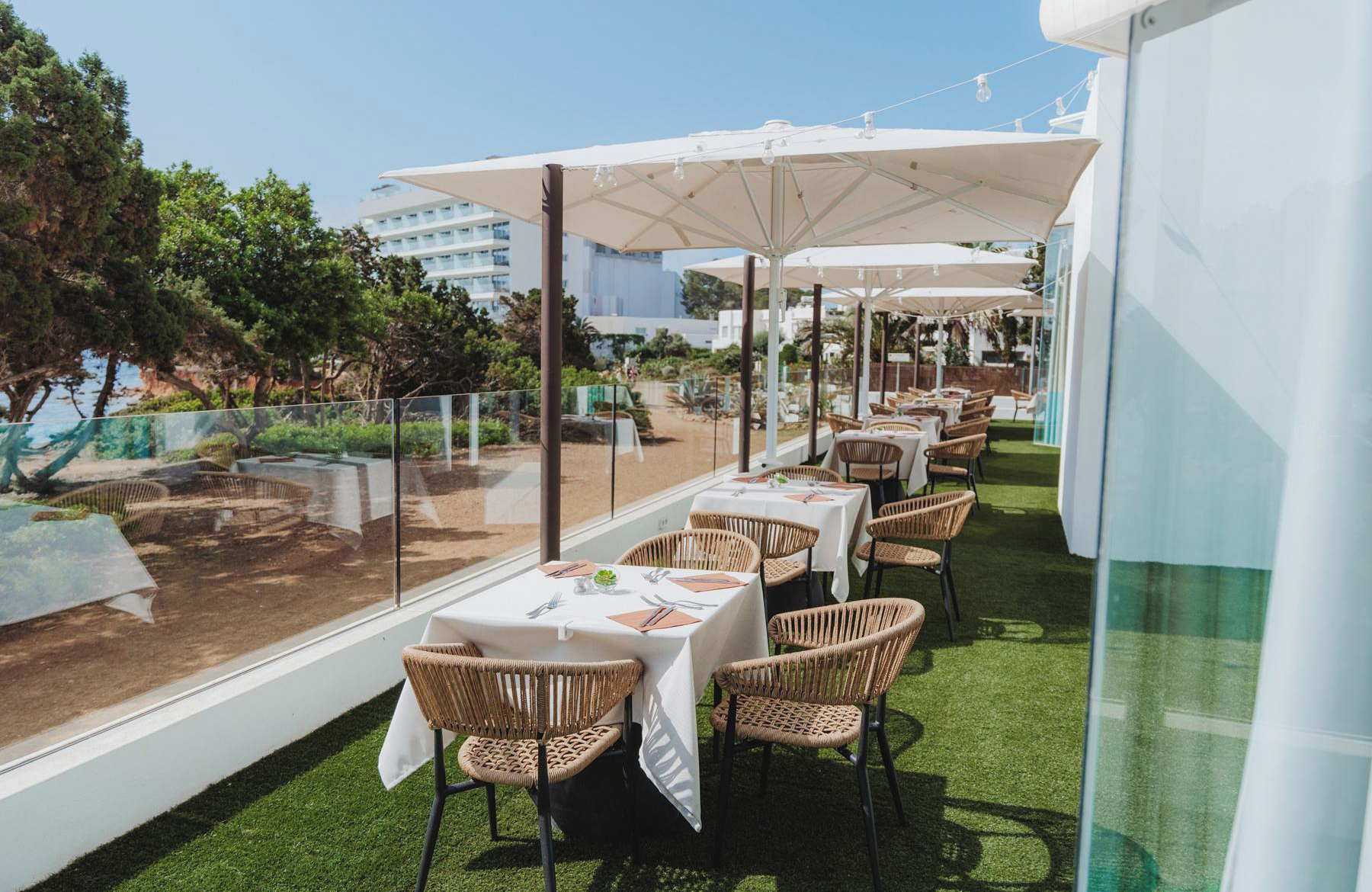 //www.jet2holidays.com/-/media/ibz tropic garden/ibz_70689_tropic_garden_hotel_apartments_1024_02_698x448.jpg