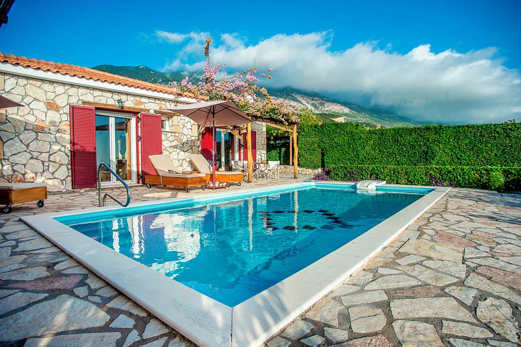 Villa Violetta Trapezaki