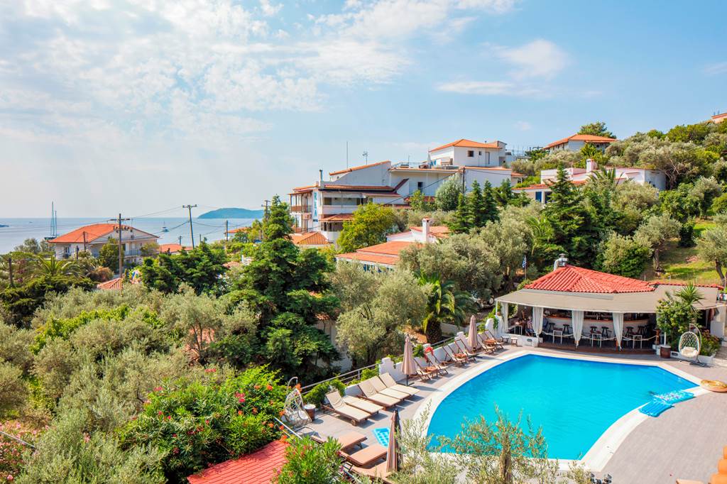 Nicolas Studios & Apartments