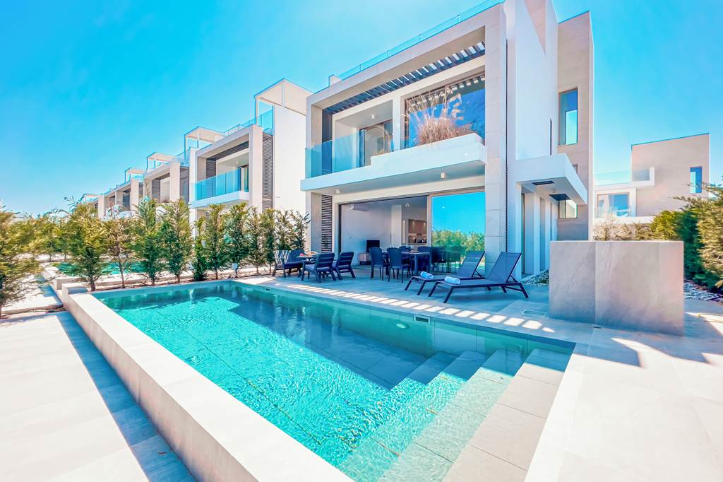 Villa Azure Serenity