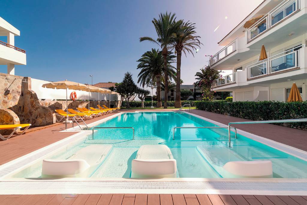 Montemayor Apartments