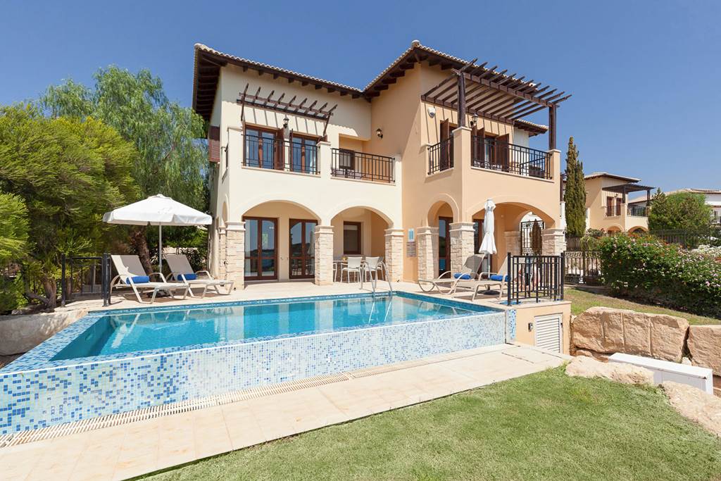 Aphrodite Hills Holiday Residences – Junior Two Bedroom Villa with Private Pool