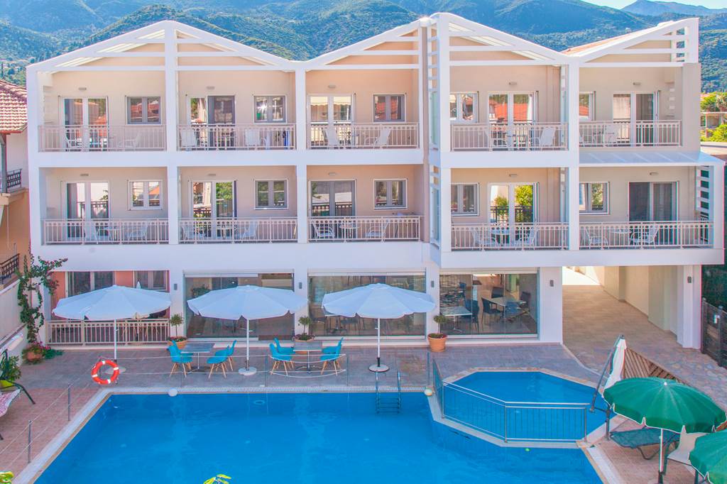 Aggelos Studios & Apartments