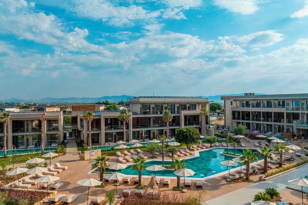 Portes Theros, Greece