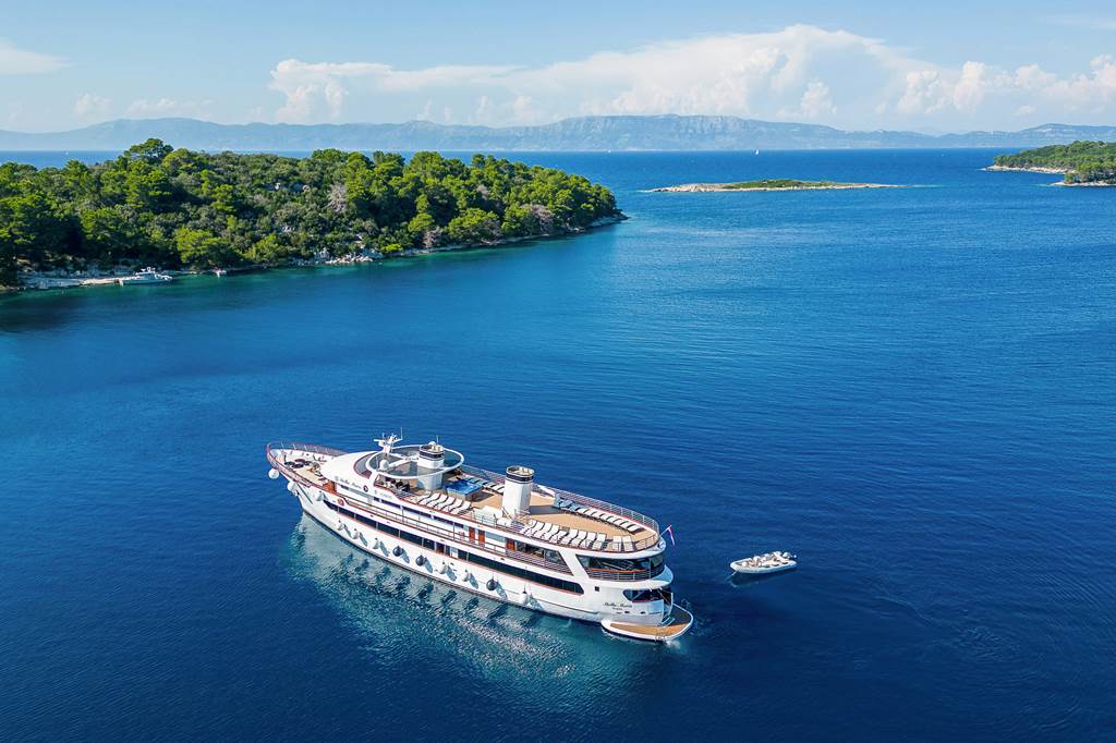 Adriatic Cruise Split - Rab - Split