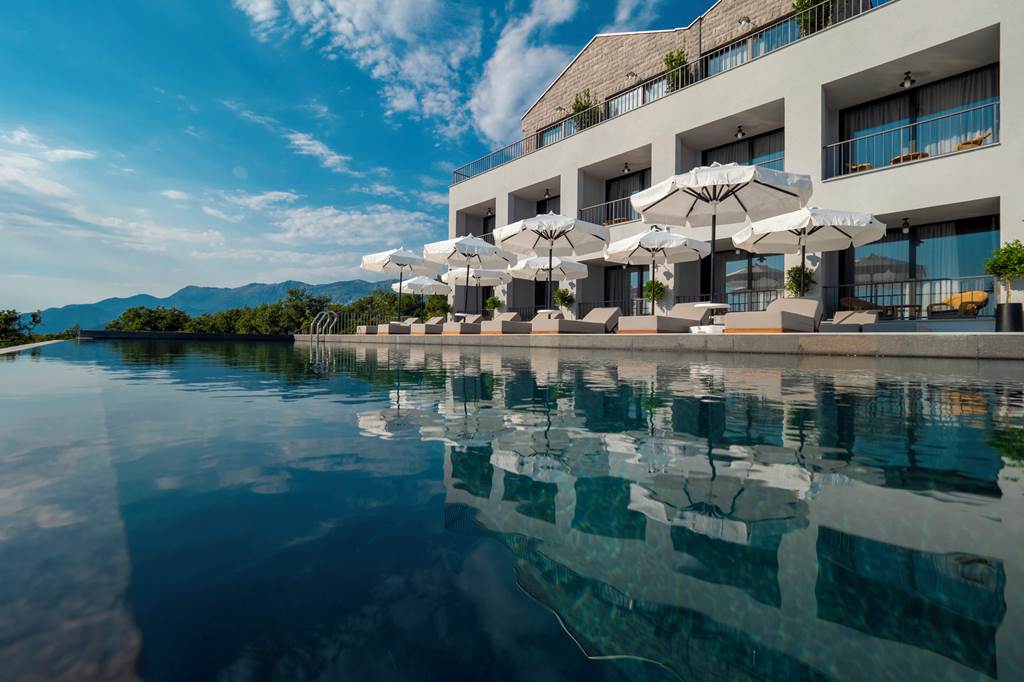 Vivid Blue Serenity Resort