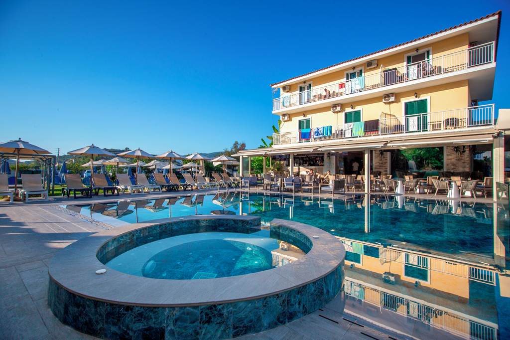 Danny's Hotel, Greece