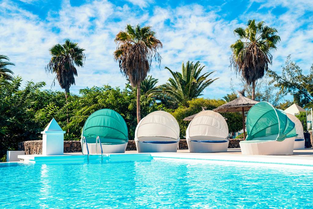 Sandos Atlantic Gardens Formerly Marconfort Atlantic Gardens Bungalows Playa Blanca Hotels Jet2holidays